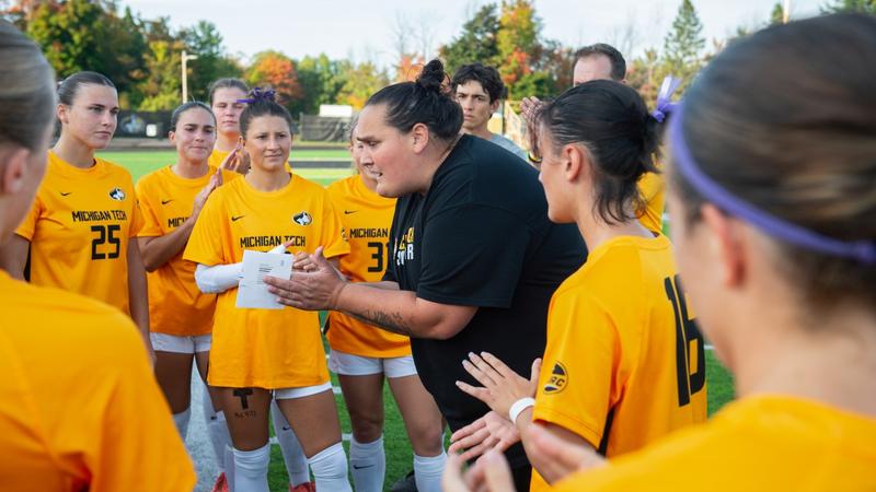 Kuhar inks six for 2026 Signing Class