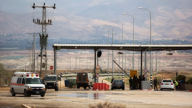 Canadian delegation of MPs denied entry into West Bank Canadian delegation of MPs denied entry into West Bank