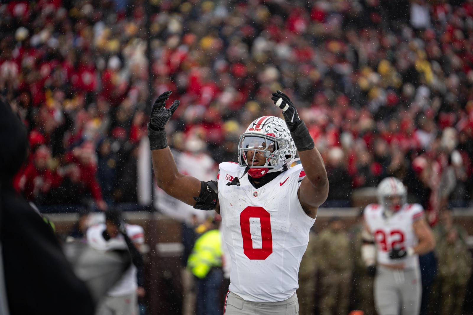 Buckeyes Earn Degrees at Autumn Commencement Buckeyes Earn Degrees at Autumn Commencement