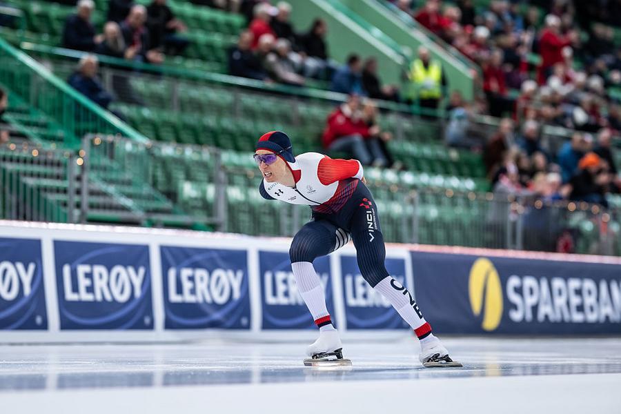 Czech teen Jilek shatters 16-year-old track record as Stolz extends streak at ISU World Cup-Xinhua