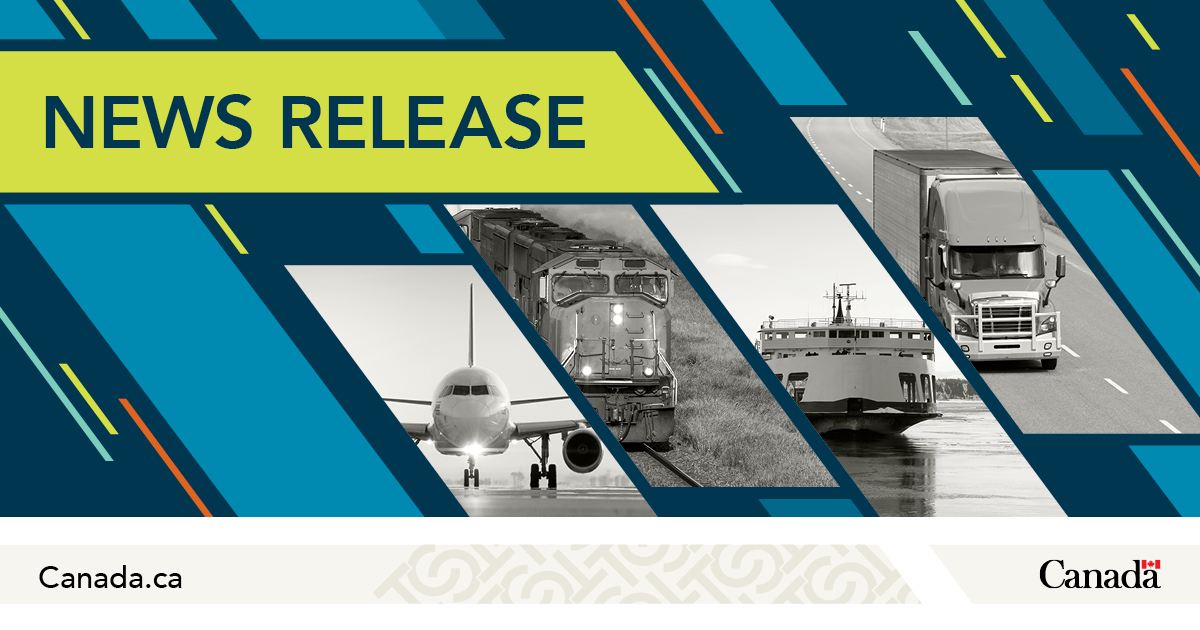 Minister of Transport clears Santa Claus and reindeer for travel in Canadian airspace