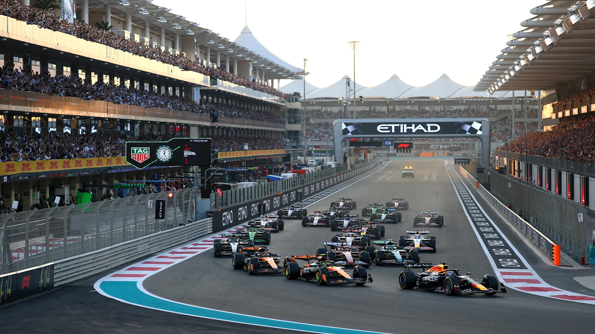 Watch the start of the Abu Dhabi finale as Max Verstappen holds lead before Oscar Piastri improves to second Watch the start of the Abu Dhabi finale as Max Verstappen holds lead before Oscar Piastri improves to second