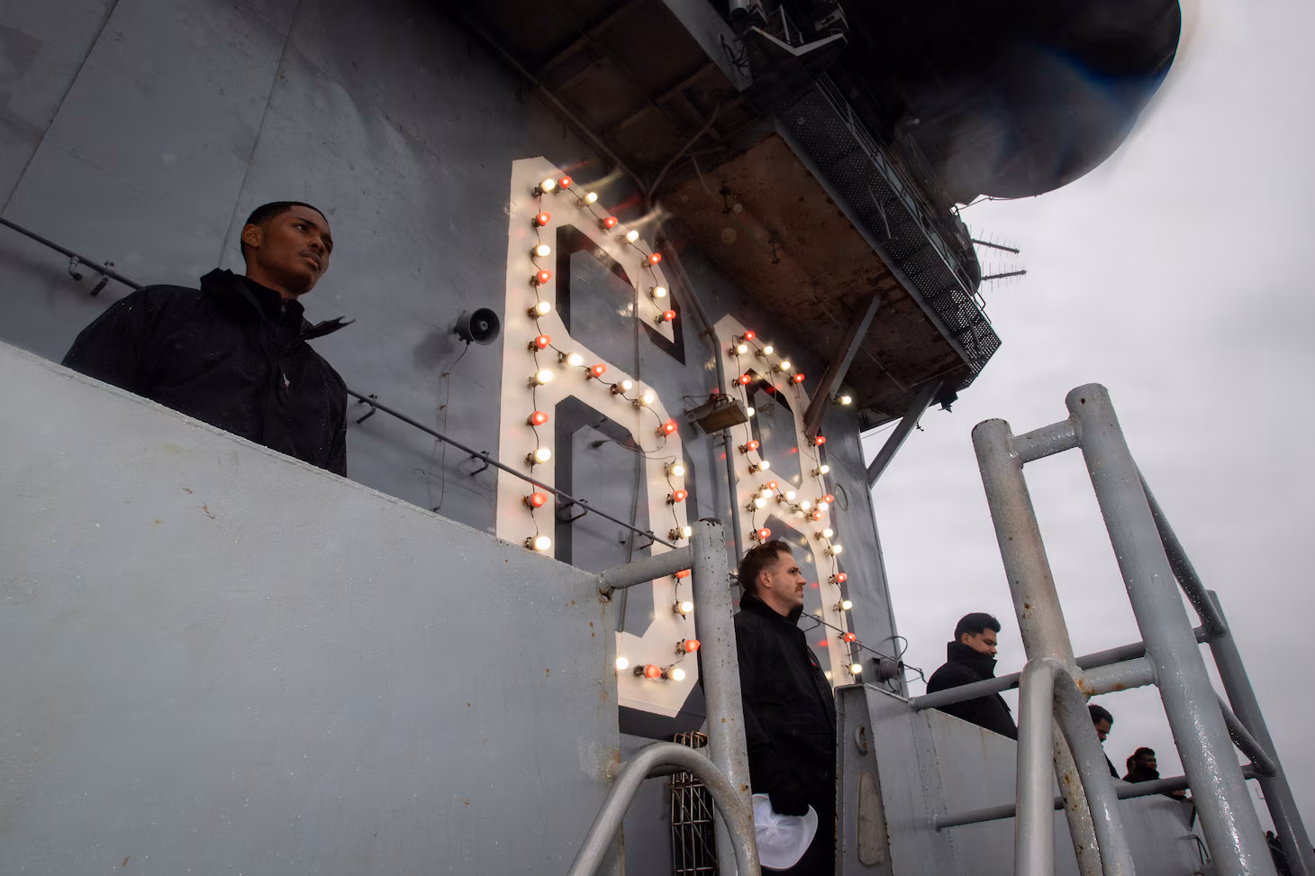 Nimitz Returns to Homeport > United States Navy > News Display