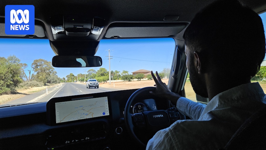 Australia’s driver courtesy wave dying out, say truckies, but experiment proves wave still alive on back roads Australia’s driver courtesy wave dying out, say truckies, but experiment proves wave still alive on back roads