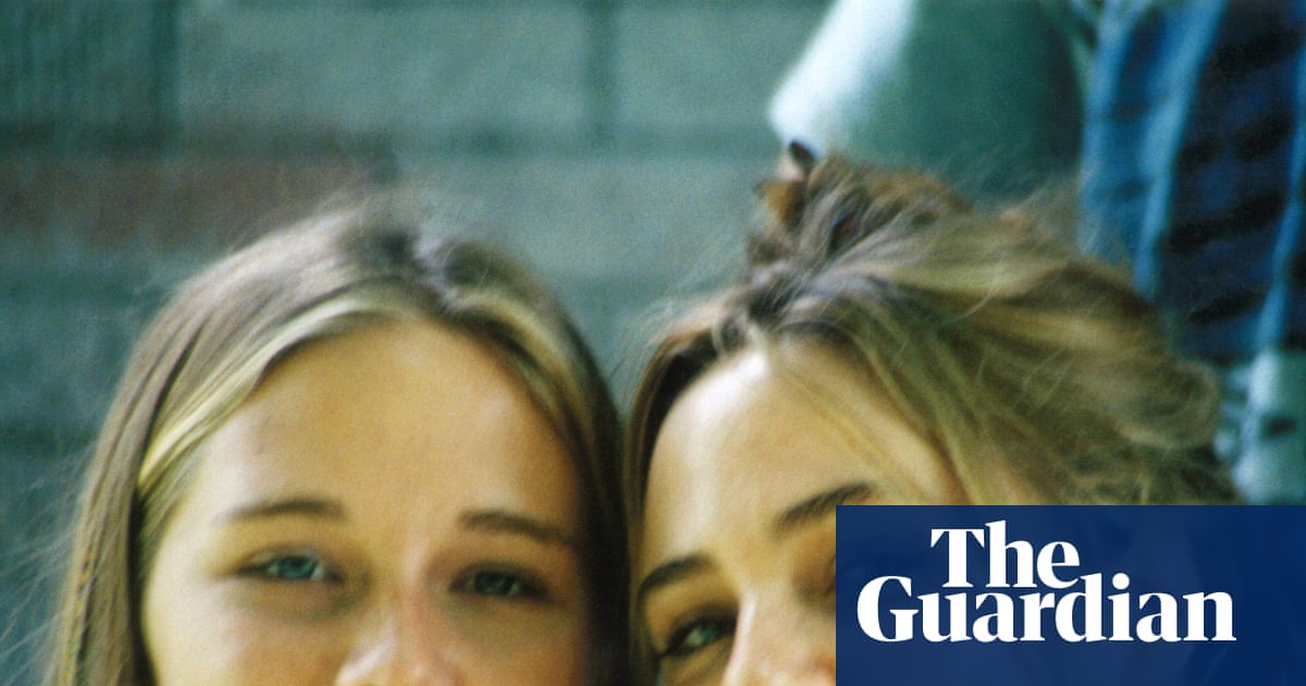 Sister of Epstein victim reported him in 1996, but FBI failed to investigate, files reveal | Jeffrey Epstein Sister of Epstein victim reported him in 1996, but FBI failed to investigate, files reveal | Jeffrey Epstein