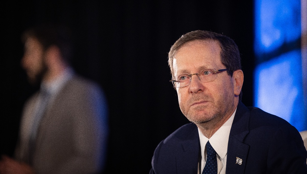 הנשיא במתקפה על ערוץ 12: עברו כל גבול, נפתח בהליך משפטי הנשיא במתקפה על ערוץ 12: עברו כל גבול, נפתח בהליך משפטי