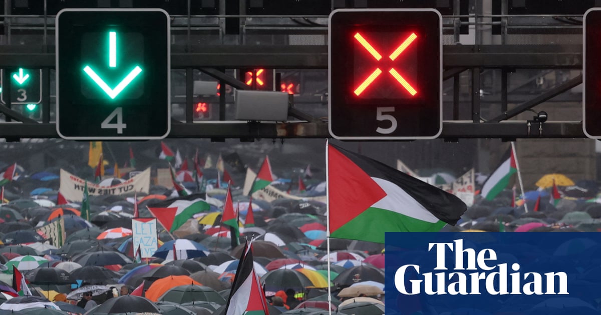 Anti-protest laws contain ‘extraordinary powers’, NSW premier says when linking Gaza rallies to Bondi terror attack | Australian police and policing