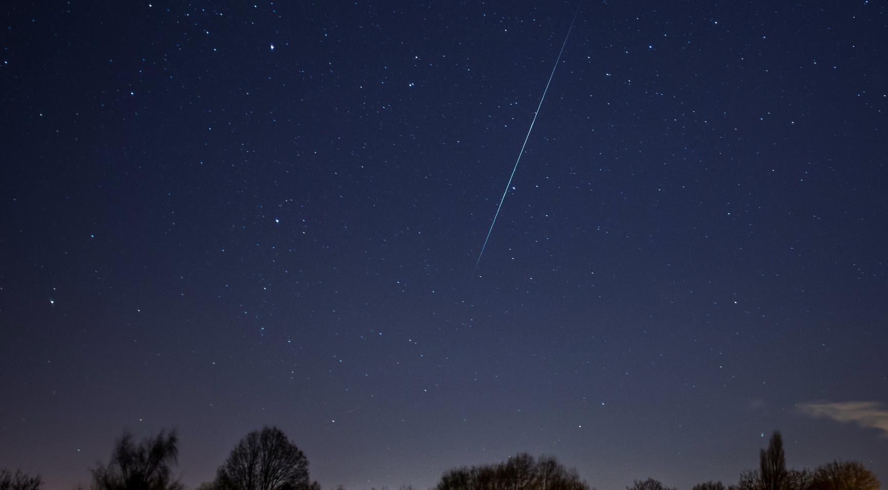 Geminids meteor shower lights up the sky this Saturday evening Geminids meteor shower lights up the sky this Saturday evening