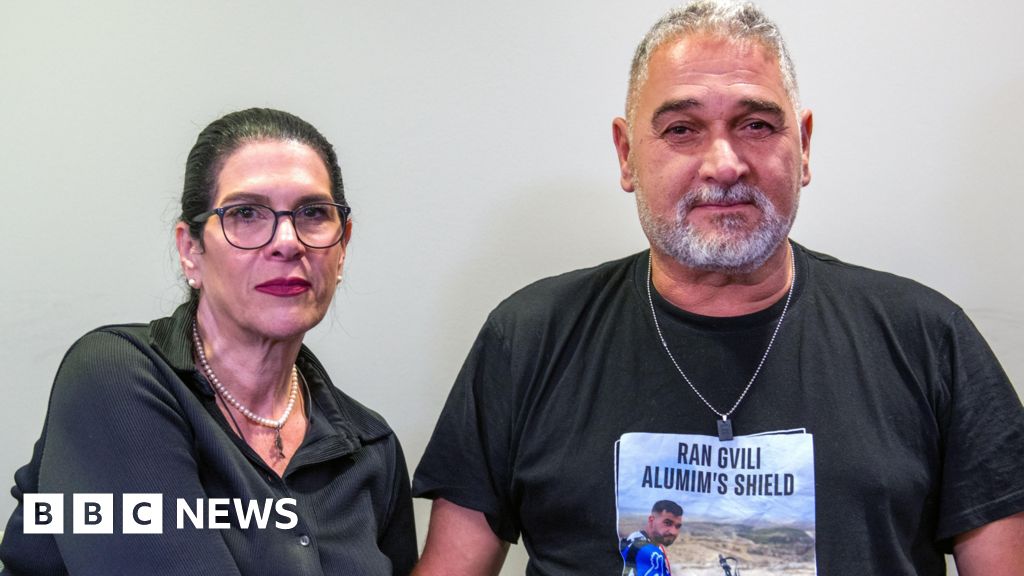 ‘All Israeli people are with us’, say parents of last dead hostage in Gaza
