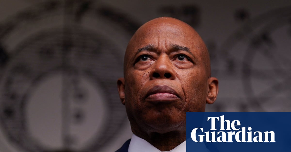 New York mayor issues order targeting Israel divestment weeks before Mamdani takes office | New York