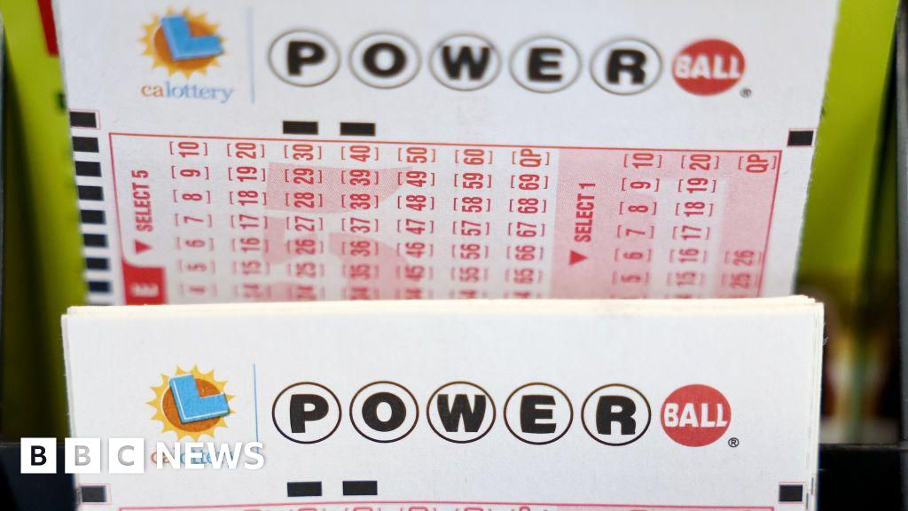 Arkansas Powerball player strikes .8bn jackpot on Christmas Eve