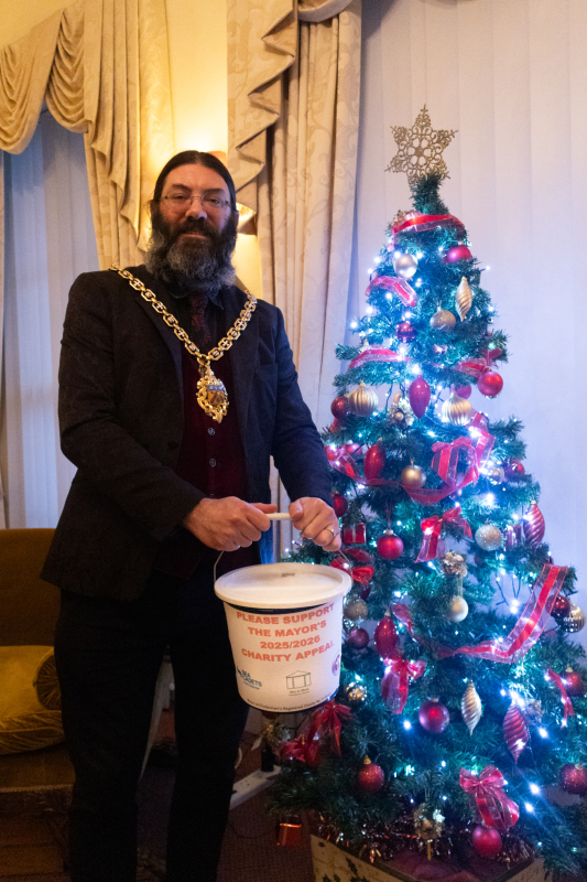 Mayor of Cheltenham thanks racegoers for their generosity Mayor of Cheltenham thanks racegoers for their generosity