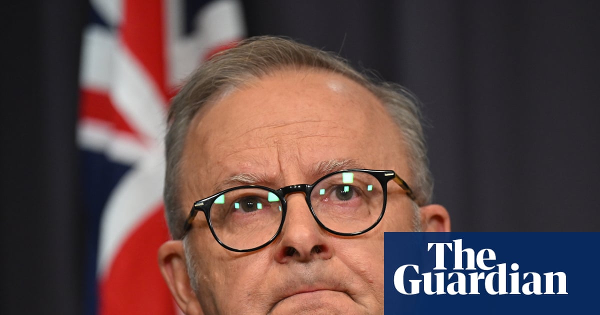 Bondi beach shooting: states agree on tougher gun laws after worst terror attack in Australian history | Bondi beach terror attack