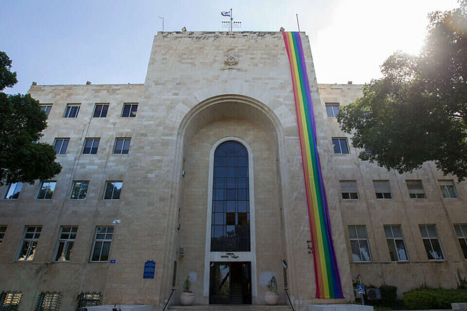 חברת מועצה פוצצה את ישיבת עיריית חיפה בעקבות הטרדה מינית