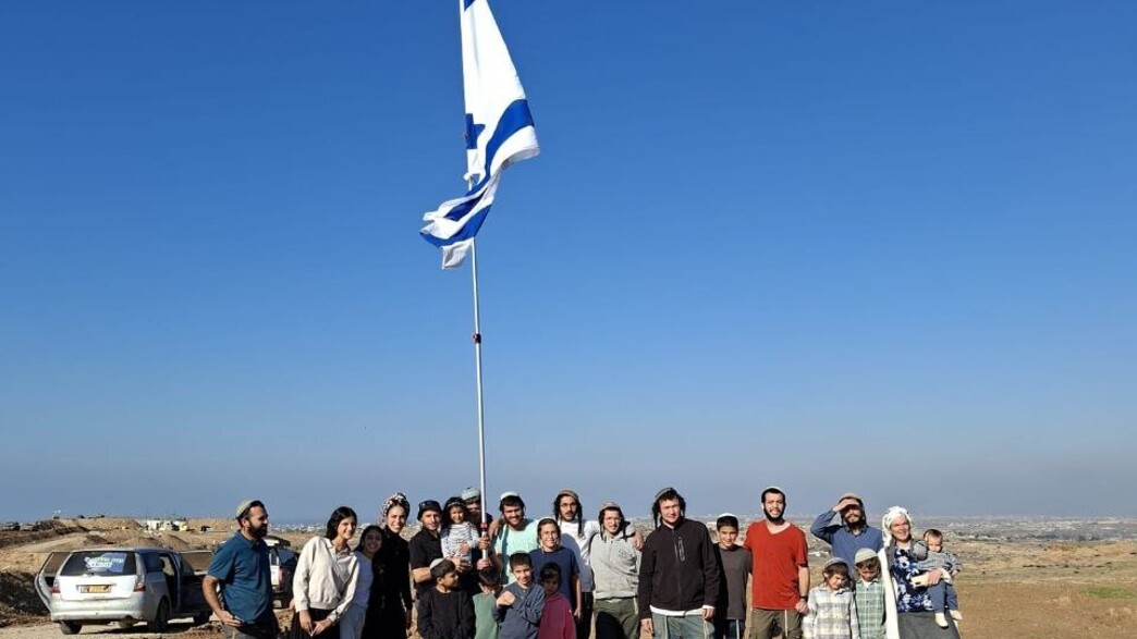 עם ילדים קטנים ותינוק: ישראלים חצו לשטח רצועת עזה