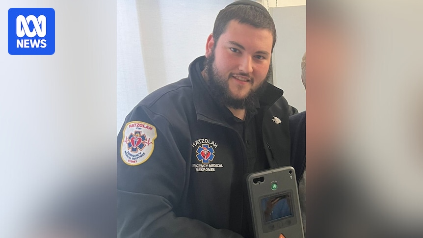 Rabbi brother of man shot at Bondi urges Jewish Australians not to ‘cower’