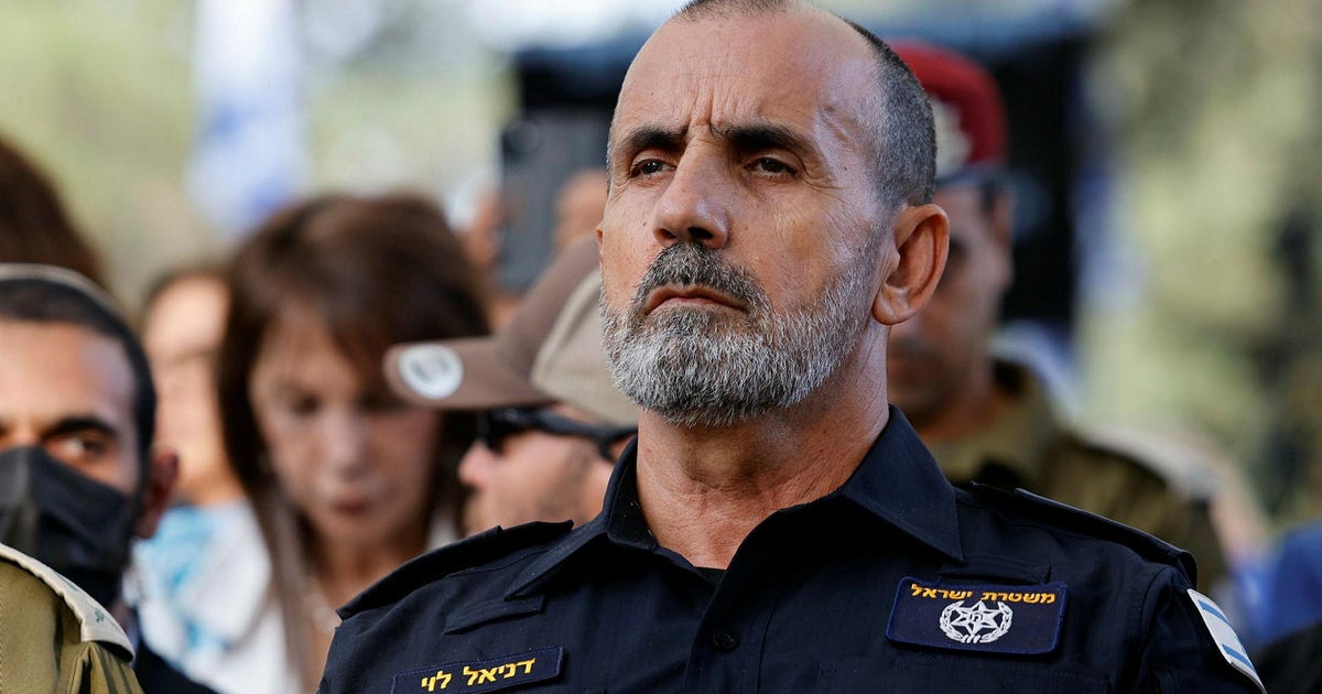 המפכ”ל אסר על ראש אגף החקירות לעדכן את משרד המשפטים על סיום חקירת הפצ”רית לשעבר – משפט ופלילים