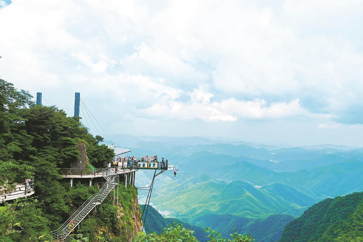 Thrills designed for ‘wimps’ make giant leap in tourism industry Thrills designed for ‘wimps’ make giant leap in tourism industry