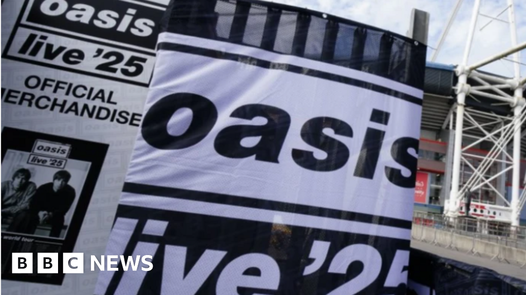 Oasis Wembley ticket fraud scam admitted by Staffordshire woman Oasis Wembley ticket fraud scam admitted by Staffordshire woman