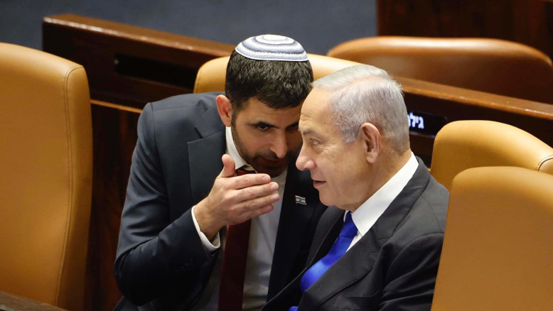 צעד אחרי צעד: שלמה קרעי מפרק את המתקפות הארסיות נגדו – מעריב צעד אחרי צעד: שלמה קרעי מפרק את המתקפות הארסיות נגדו – מעריב