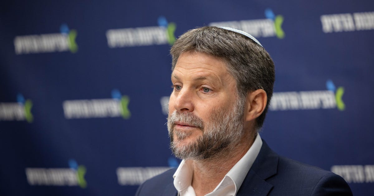 סמוטריץ’: צריך לחקור את פרשת קטאר, גם אם נתניהו לא ידע – זו בעיה – מדיני ביטחוני סמוטריץ’: צריך לחקור את פרשת קטאר, גם אם נתניהו לא ידע – זו בעיה – מדיני ביטחוני