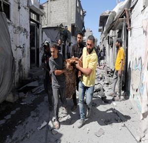 Several Palestinians killed and injured in Israeli drone strike west of Gaza City Several Palestinians killed and injured in Israeli drone strike west of Gaza City