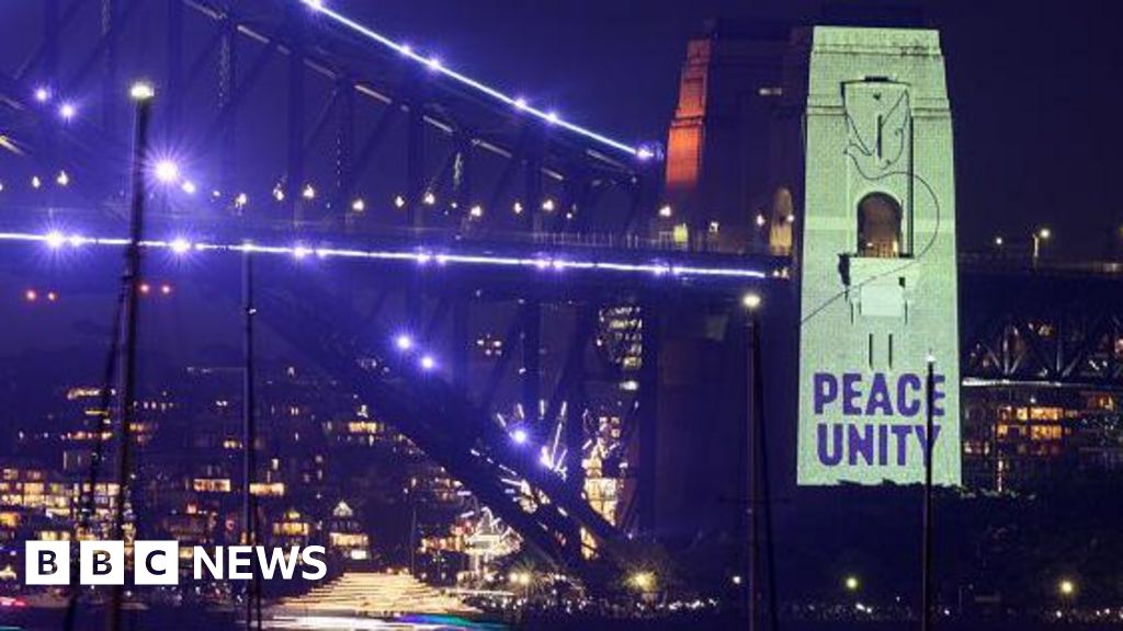 Sydney sends message of peace for New Year’s after Bondi terror attack