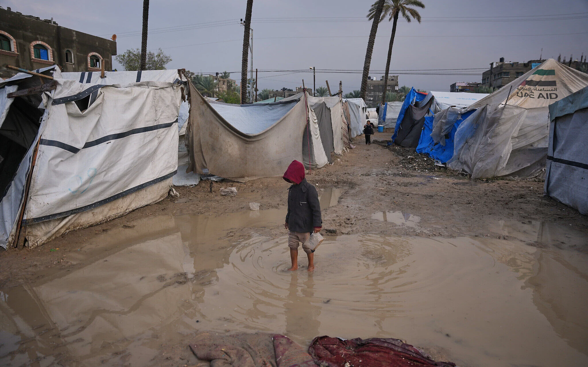 UN: Gaza-bound shelter materials refused entry, leaving displaced masses exposed