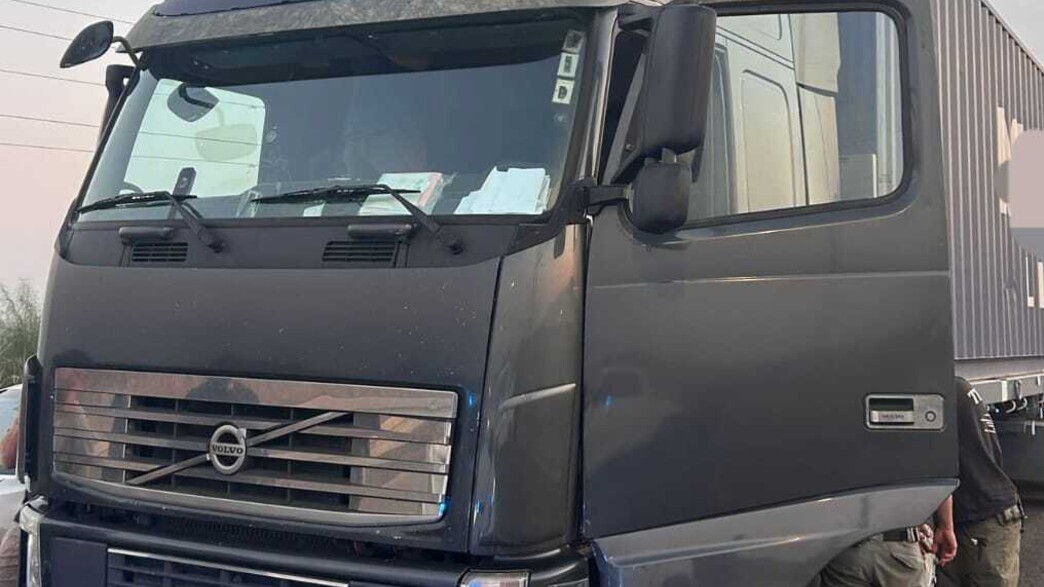 בתור “משלוח ניילון נצמד” הסתתר טבק בשווי 19 מיליון ש”ח בתור “משלוח ניילון נצמד” הסתתר טבק בשווי 19 מיליון ש”ח