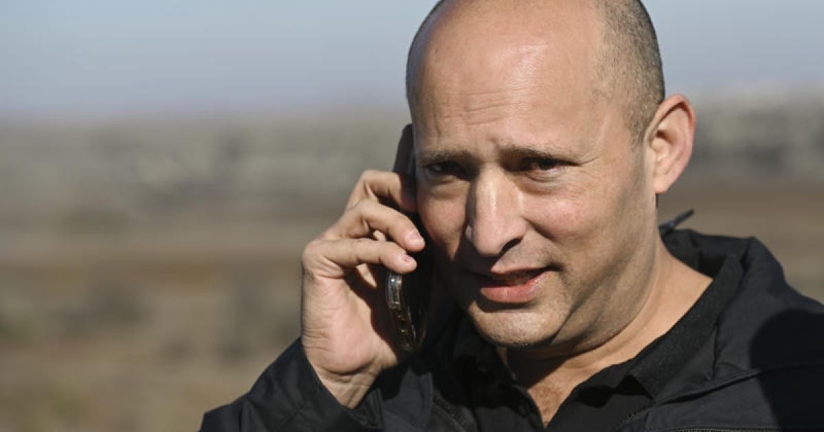 מבוכה לנפתלי בנט: קבוצת האקרים הדליפה 200,000 הודעות נוספות