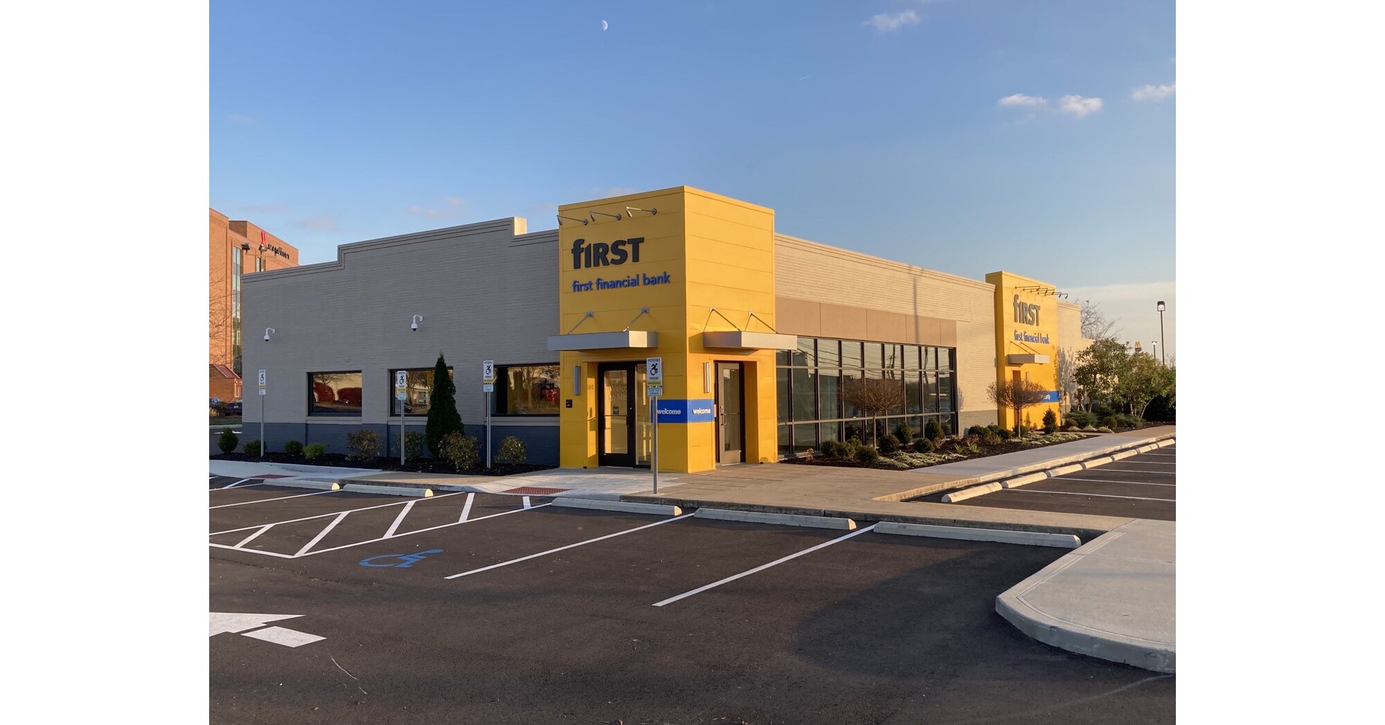 First Financial Bancorp. Announces the Completion of its Acquisition of BankFinancial