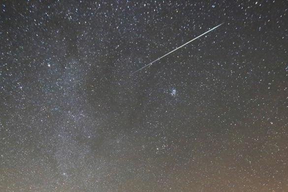 Geminids meteor shower peaks Saturday during overnight hours Geminids meteor shower peaks Saturday during overnight hours