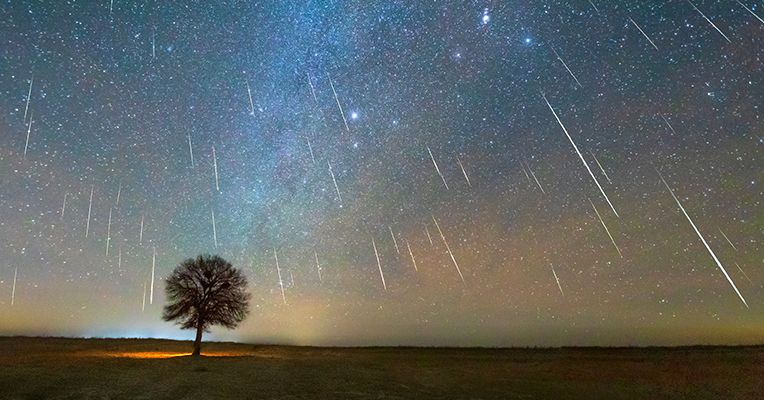 How to Watch the Final Meteor Shower of 2025