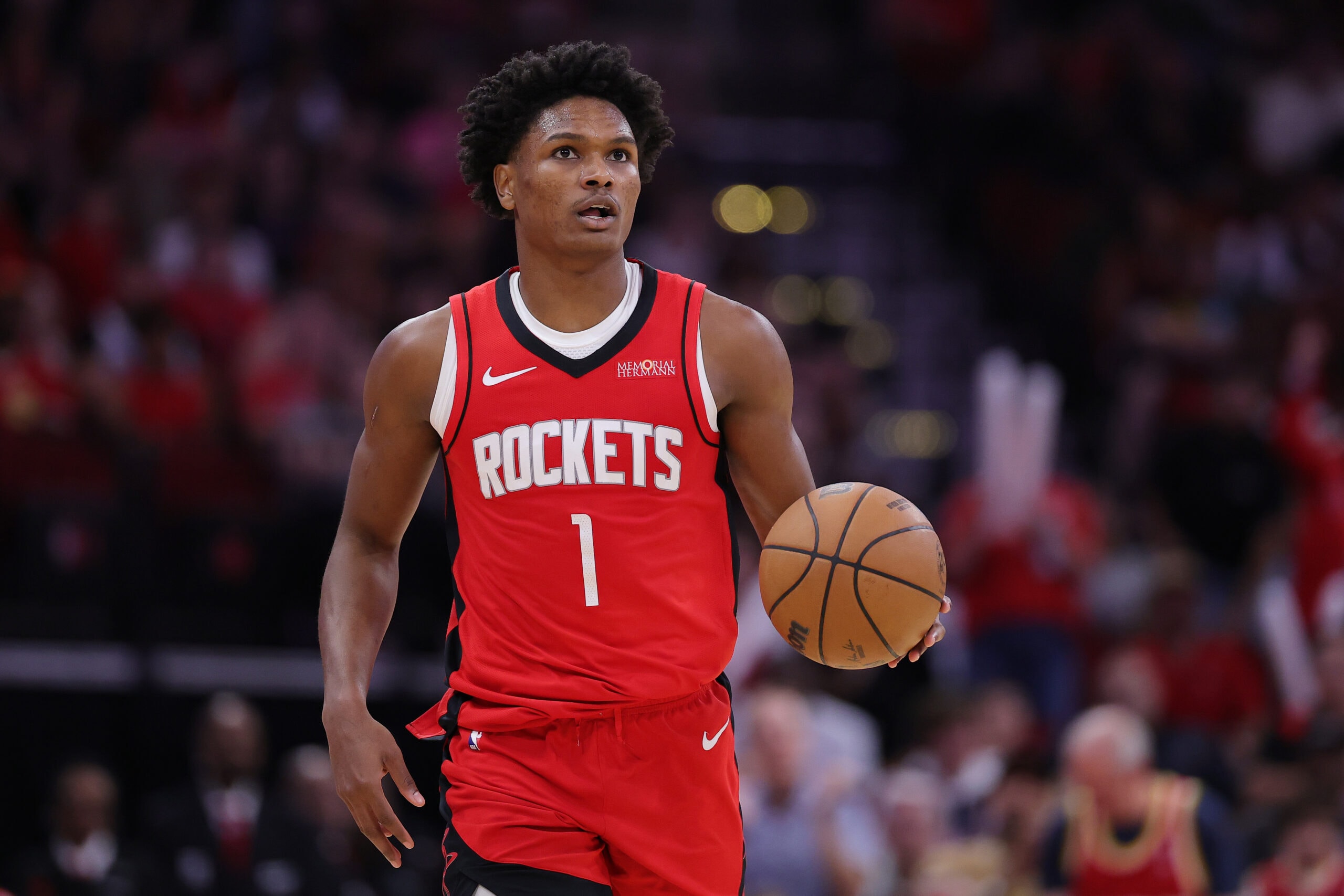 The Athletic: How Amen Thompson has become Rockets’ floor raiser with his energy and athleticism