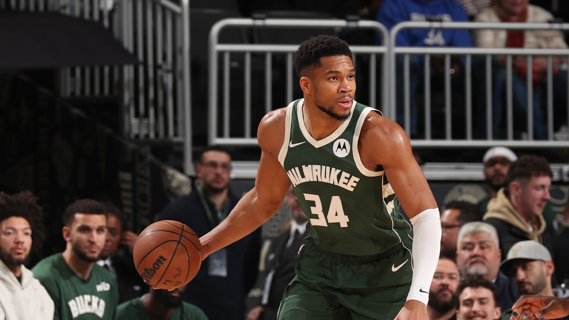 Giannis Antetokounmpo leaves Bucks’ game with Pistons due to right calf strain
