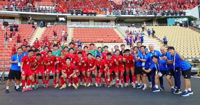 Vietnam Advances to Third Straight Major Final Under Coach Kim Sang-sik – 조선일보 Vietnam Advances to Third Straight Major Final Under Coach Kim Sang-sik – 조선일보