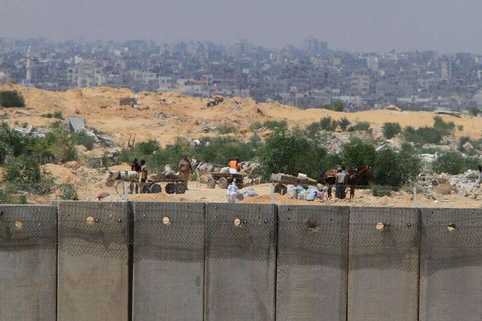 “באנו לשתול עציץ למען התיישבות יהודית”: עשרות ישראלים הסתננו לרצועת עזה “באנו לשתול עציץ למען התיישבות יהודית”: עשרות ישראלים הסתננו לרצועת עזה
