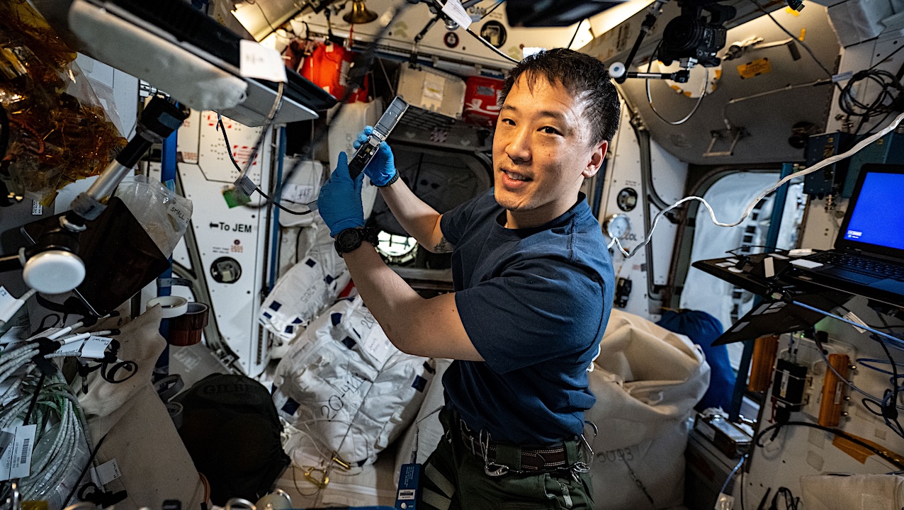 Offworld Genomics Research: DNA Decryption Experiment On ISS