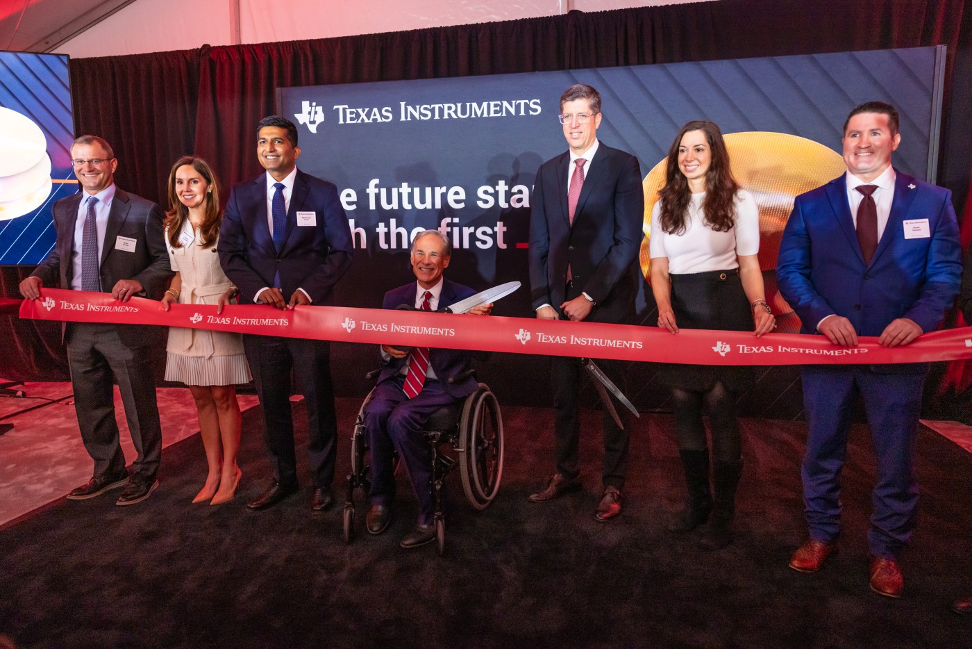 Governor Abbott Delivers Remarks At Texas Instruments’ New Semiconductor Facility Ribbon Cutting | Office of the Texas Governor Governor Abbott Delivers Remarks At Texas Instruments’ New Semiconductor Facility Ribbon Cutting | Office of the Texas Governor