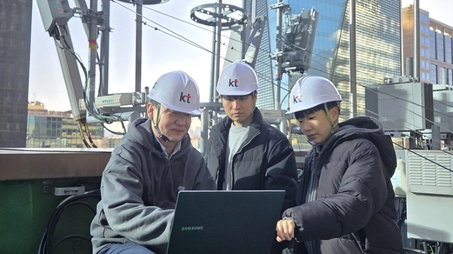 Samsung Electronics and KT Corporation Successfully Validate AI-RAN on Commercial Networks, Accelerating 6G Development – Samsung Global Newsroom Samsung Electronics and KT Corporation Successfully Validate AI-RAN on Commercial Networks, Accelerating 6G Development – Samsung Global Newsroom