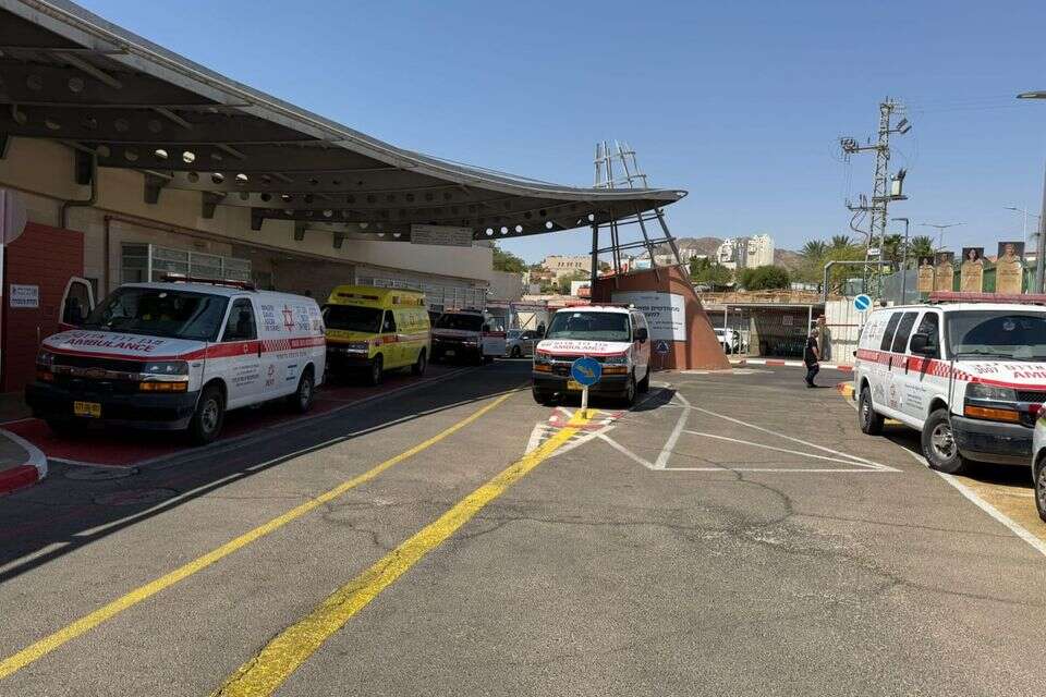 תאונה חריגה באילת: פעוט בן שנה וחצי עף מחוץ לרכב במהלך נסיעה תאונה חריגה באילת: פעוט בן שנה וחצי עף מחוץ לרכב במהלך נסיעה