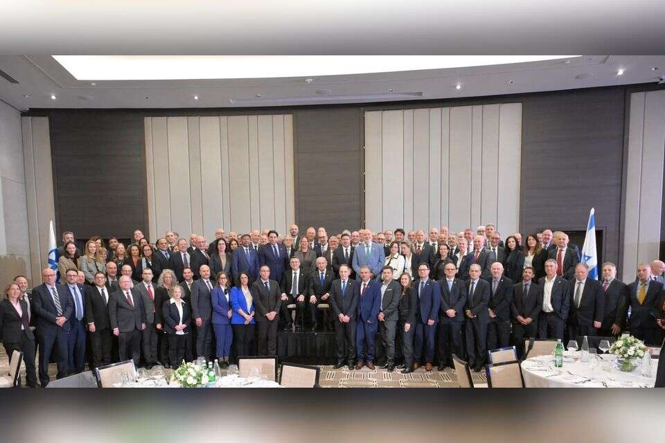 נתניהו מול השגרירים: כינה את 7.10 “פיגוע” וחשף את גודלו של צה”ל נתניהו מול השגרירים: כינה את 7.10 “פיגוע” וחשף את גודלו של צה”ל