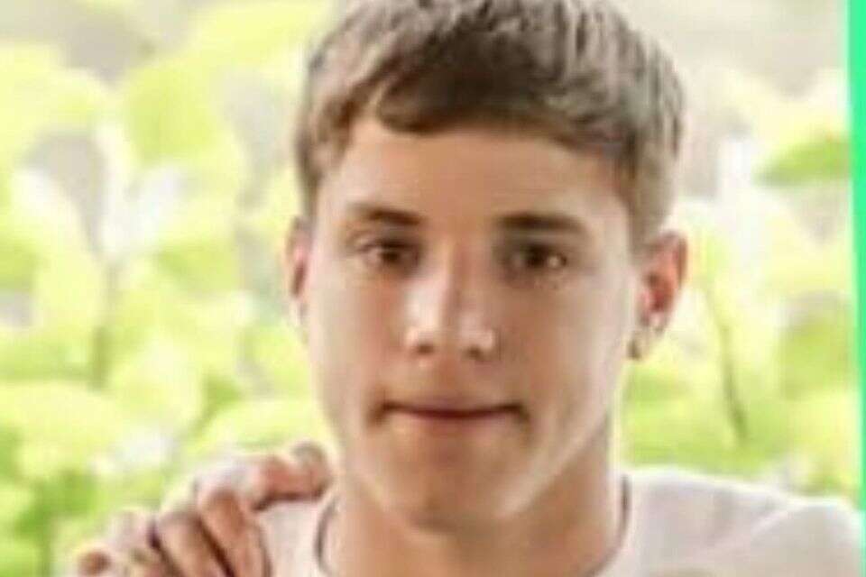 אמו של אלעד שנהרג בתאונת טרקטורון: “כשהוא לא הגיע הביתה – חששתי שמשהו קרה” אמו של אלעד שנהרג בתאונת טרקטורון: “כשהוא לא הגיע הביתה – חששתי שמשהו קרה”