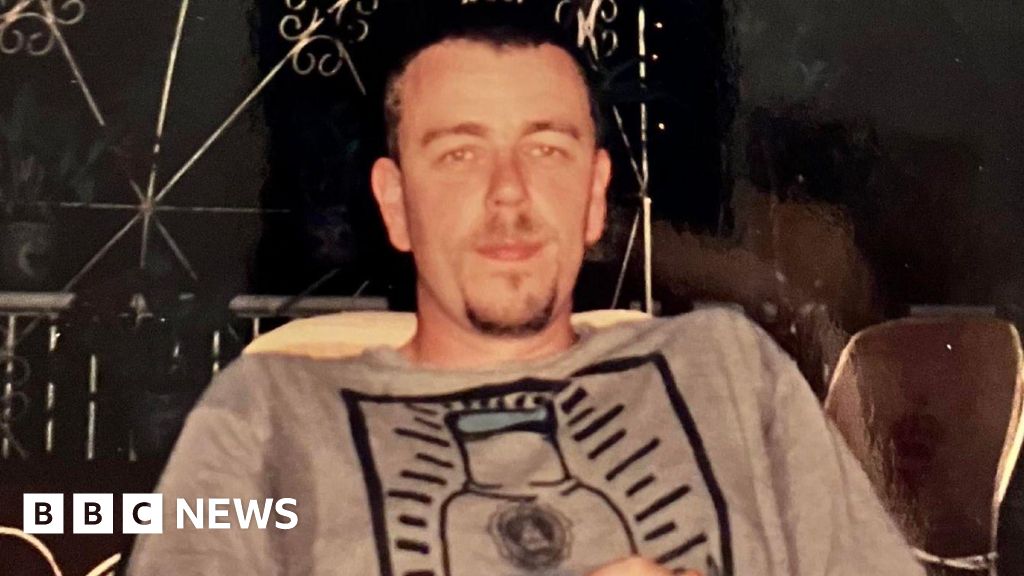 ‘Married and manipulating’ spy cop Mark Jenner faces inquiry