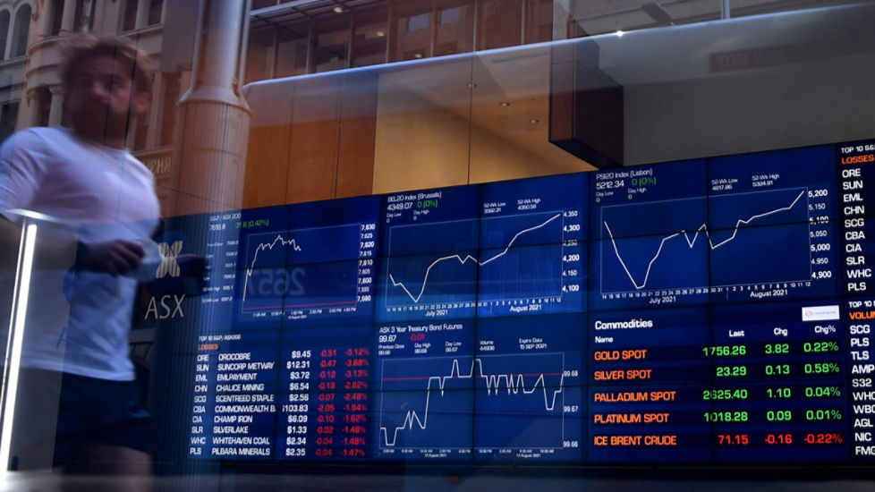 Australian shares finish flat ahead of US jobs report