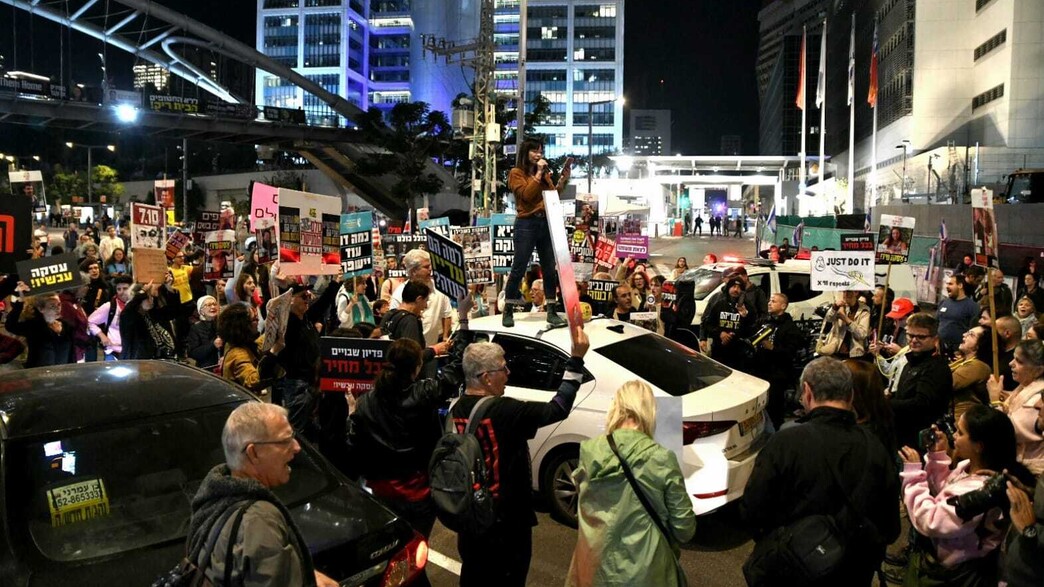 השינוי במחאה למען החטופים: “מעכשיו ניפגש לקבלת שבת”