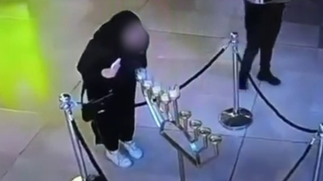 הנערה שתועדה מכבה את נרות החנוכייה: “הייתה לי יום הולדת”