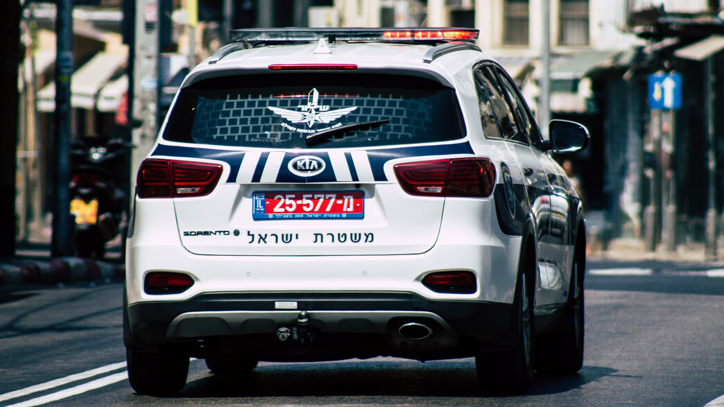 החשד: התחזה לצלם אופנה ואנס קטינה