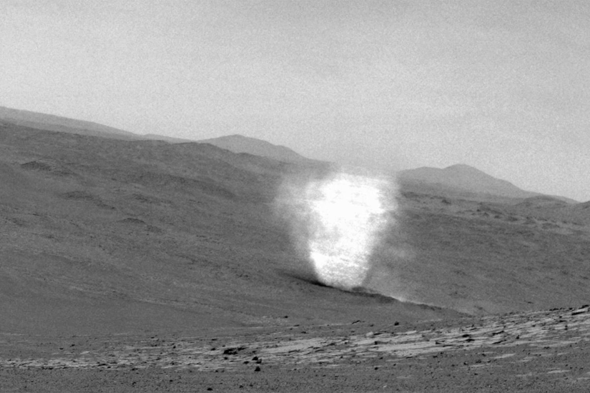 NASA Rover Captures Electric Dust Devils Wandering the Surface of Mars NASA Rover Captures Electric Dust Devils Wandering the Surface of Mars