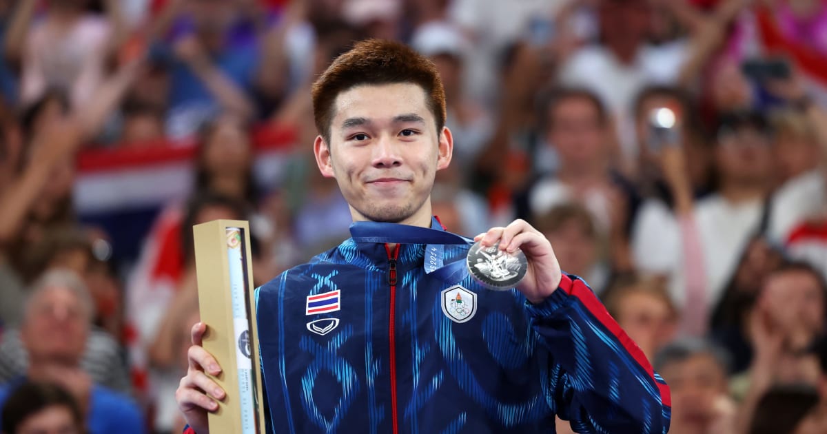 Kunlavut Vitidsarn and Janjaem Suwannapheng named Thailand flagbearers